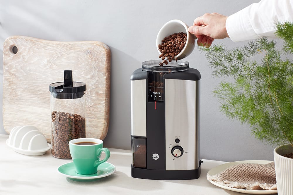 Wilfa Wilfa Svart Coffee Grinder (Silver) + Hario Drip Kettle Air